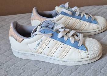 Adidasy r 35, 35.5 the brand witam the 3 stripes