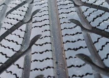 Opona 205/55/16 zimowa goodride sw608