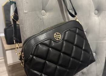 Czarna torebka damska pikowana złote detale elegancka nowa