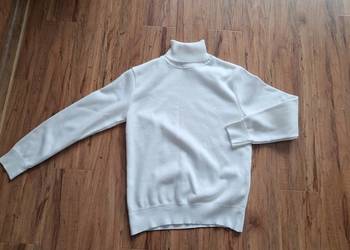 nowy biały golf rozmiar z ubrania M ale to raczej S, brak metki