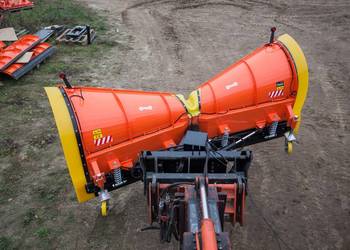 Pług śnieżny strzałkowy ATMP 3,3 m hydrauliczny