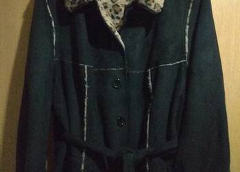 Długi płaszcz  Z zewnątrz jak ircha ,od środka ciepłe futerko