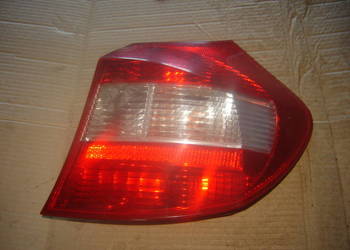 BMW e87 05r lampa prawa tylna
