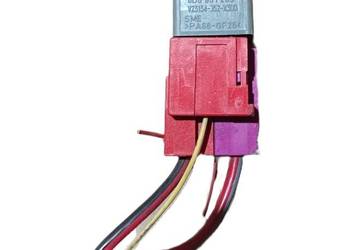 Przekaźnik zasilania odciążający 8D0951253 Audi VW Skoda Seat Bitron 3