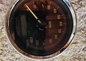 Harley licznik 67478-04B OEM zapisane 33000 mill