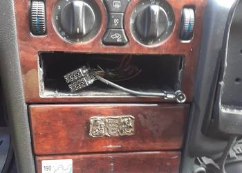 Panel sterowania nawiewu i klimatyzacji mercedes w210