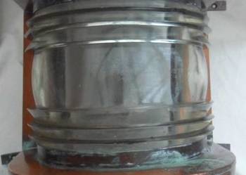 Stara i oryginalna lampa morska