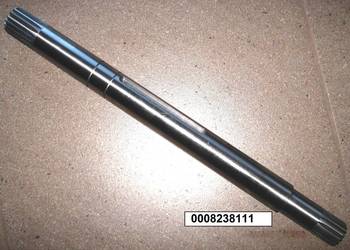 Wałek napędu podbieracza L-450mm (wielowpust) do prasy Claas