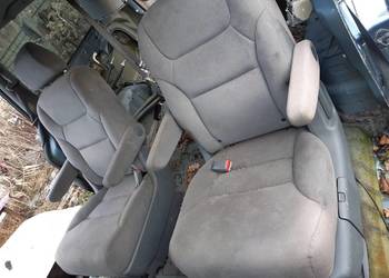 Odyssey 06r. Fotel siedzenie tyl tylne drugi rzad