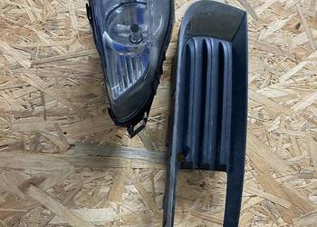 Lewy halogen z atrapą Opel Insignia, oryginał stan b.dobry