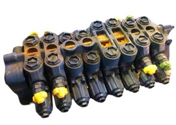 JCB 334/E8783 (Rexroth R908407387A) rozdzielacz hydrauliczny do JCB 3CX