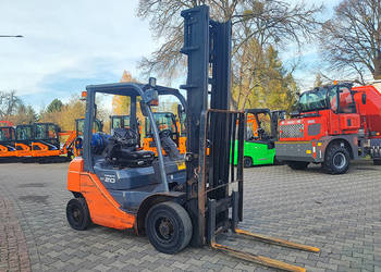 Wózek widłowy Toyota 02-8FGF20 2 t duplex 4,5 m LPG | 2008