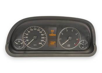 LICZNIK ZEGARY A1695401247 Mercedes W169 1.5 8V Benzyna 168 050km europa