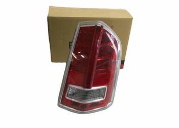 CHRYSLER 300 04.2011-2012 przed liftem USA Lampa tylna tył prawa LED+W21W
