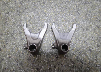 1 SZT. WODZIK ( L ) SKRZYNI BIEGÓW 2VM YAMAHA YZ 250 88-93R 2T