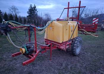 Opryskiwacz ciągany