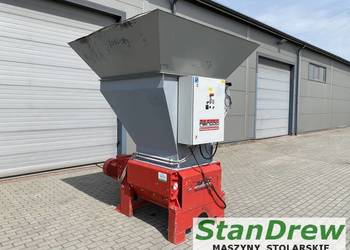 Rębak zasypowy REINBOLD RMZ 700S 2x 18.5kW