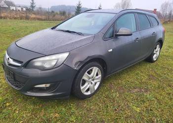 Opel Astra j  2015r