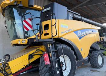 Kombajn zbożowy New Holland CX8080 rok 2014 heder Vario ,stan bardzo dobry