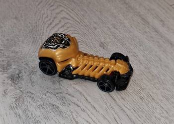 Autko samochód resorak Hot Wheels kości