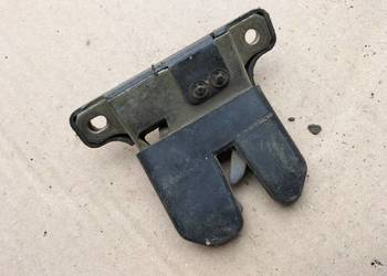 Audi AUDI 80 B3 B4 ZAMEK TYLNEJ KLAPY BAGAŻNIKA Audi AUDI 80 B3 B4 ZAMEK TYLNEJ KLAPY BAGAŻNIKA