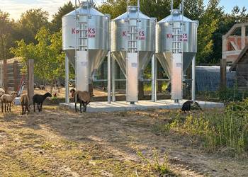Silos paszowy lejowy o ładowności 8 ton *PRODUCENT*