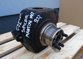 Zwrotnica prawy tył Manitou MLT 932 {Spicer}