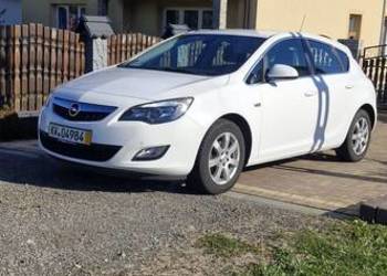 Opel Astra J 1.4T 2011, Klima 2stref. Tempomat podgrz. kierow.|fotele