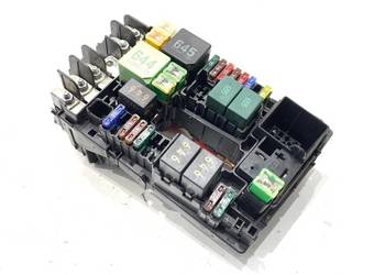 SKRZYNKA BEZPIECZNIKÓW VW T-ROC 5Q0937125G Crossover 2.0 150KM MODUŁ