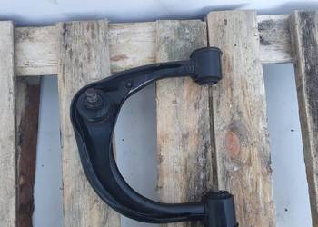 Toyota Land Cruiser J150 PRAWY GÓRNY WAHACZ Przód