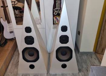 Kolumny Piramidy Visaton HW 3/120 NG 160/300Watt 8ohm Bass-Reflex.