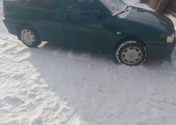 Volkswagen Polo 1.4 benzyna sedan