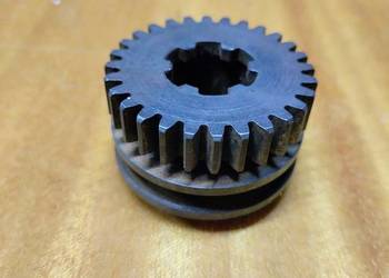 Tryb przesuwny drugiego biegu 28z WSK 125