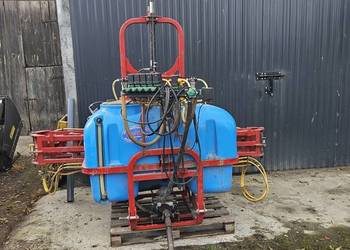Sprzedam opryskiwacz biardzki 600l 15m Sprzedam opryskiwacz biardzki 600l 15m