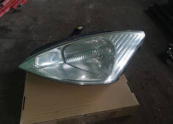 Lampa przednia prawa Ford Focus
