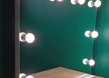 lustro do makijażu STYLE Tafla 75/60 8_żarówek LED