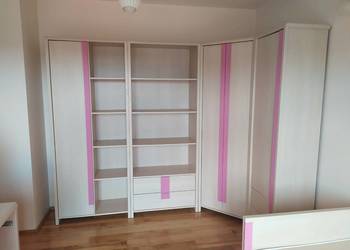ZESTAW MEBLI DO POKOJU DZIEWCZĘCEGO – KOMPLET