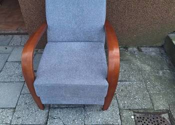 Fotel z podłokietnikami