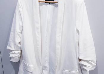 Damski biały żakiet, marynarka Mohito