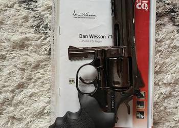 Dan Wesson 715/4  cal.4,5mmBB