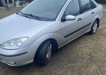Ford Focus mk1 sedan bdb stan