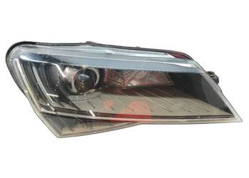 LAMPA PRZÓD PRAWA XENON USZKODZONA  3V1941018A Skoda Superb III (2015-)