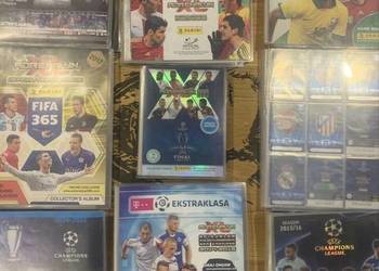 Karty piłkarskie z różnych edycji