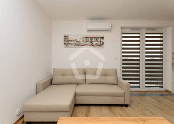 Kawalerka z balkonem w bloku z windą - Drabinianka