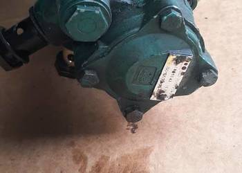 Pompa Wspomagania VOLVO FE FL Renault 5010600495
