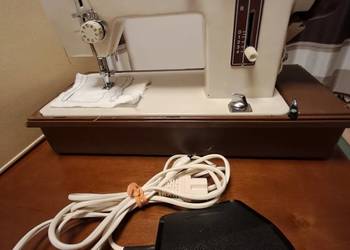 Maszyna do szycia privleg