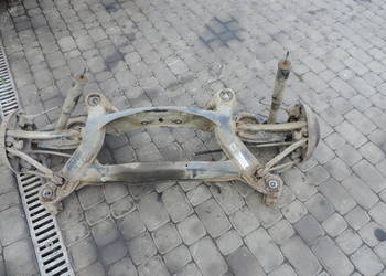 ZAWIESZENIE TYŁ BELKA TYLNA MERCEDES CKLASA W202 SEDAN