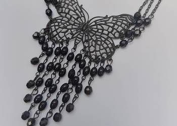 Naszyjnik Butterfly Noir – Gotycka Elegancja z Motywem Motyla
