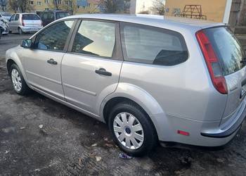 Ford focus 1.6benz długie oplaty klima dziala salon pl