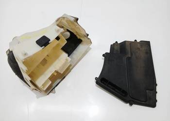 OBUDOWA SKRZYNKA BEZPIECZNIKÓW BMW E60 E61 OE 7520899 (0000124) EU